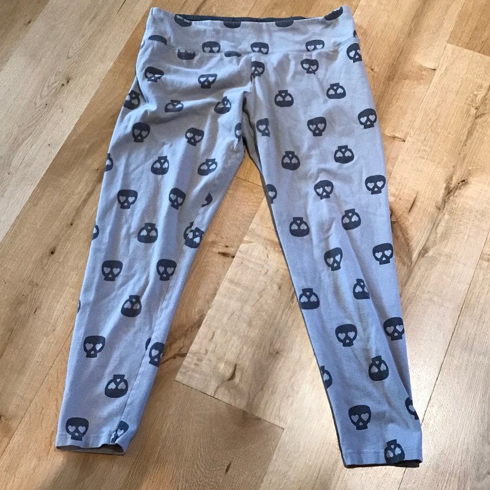 SO Intimates Women's Pajama Bottom's Leggings Skull with Heart Eye Pattern